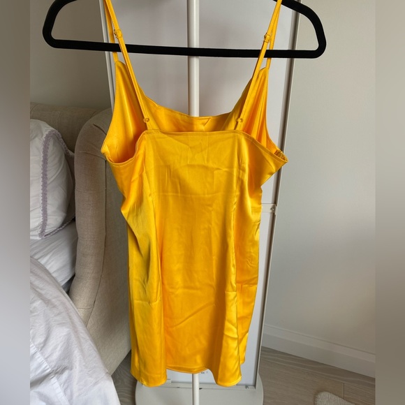 Yellow mini dress - Picture 2 of 3